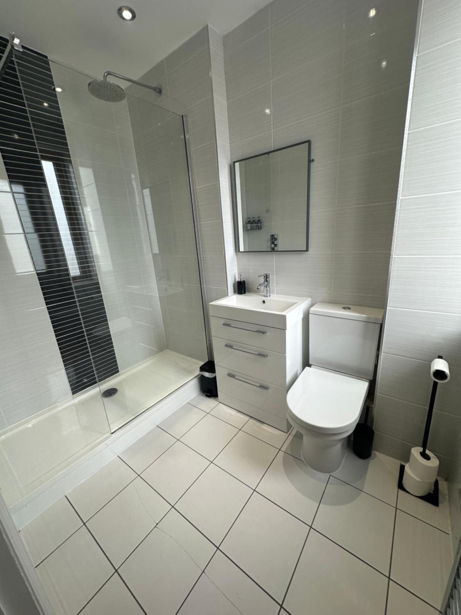 Spacious 4Br 4Ba Gated Townhouse With Balconies, Central Jq Birmingham Exteriör bild