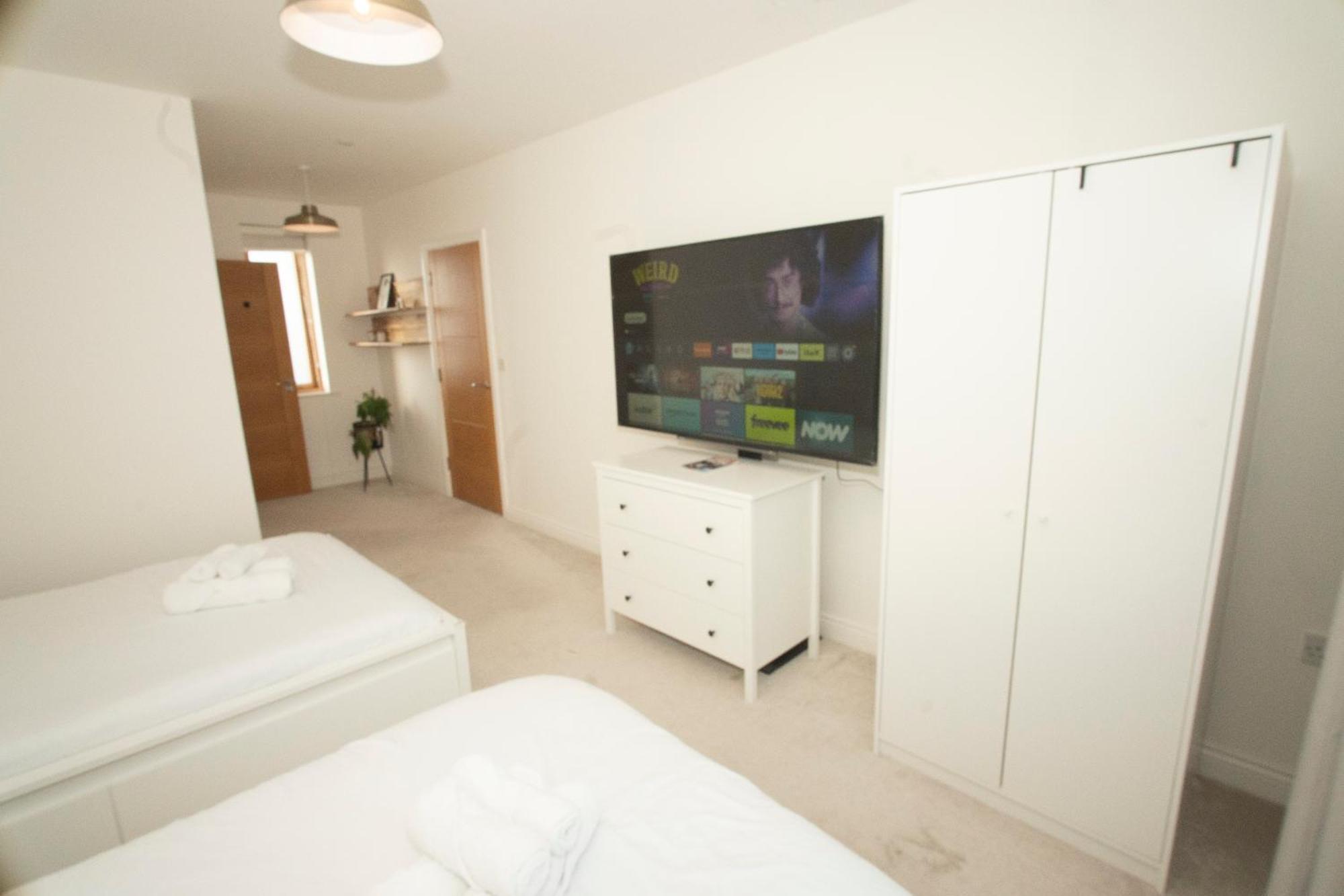Spacious 4Br 4Ba Gated Townhouse With Balconies, Central Jq Birmingham Exteriör bild